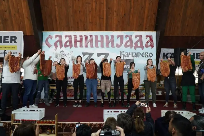 Slaninijada u Kačarevu